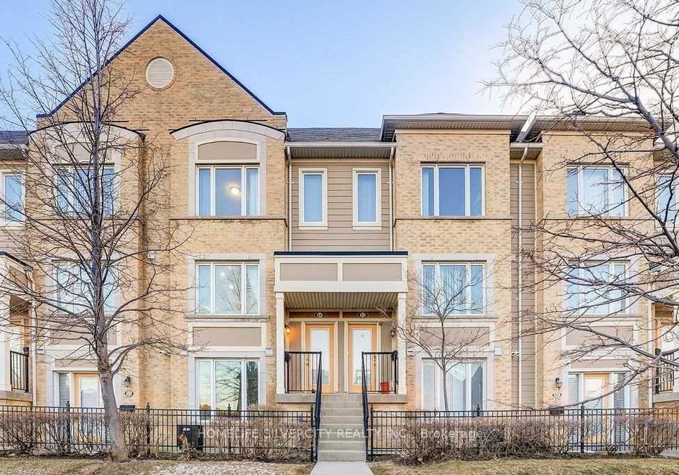 60-fairwood-circle-brampton-ontario-w13753882