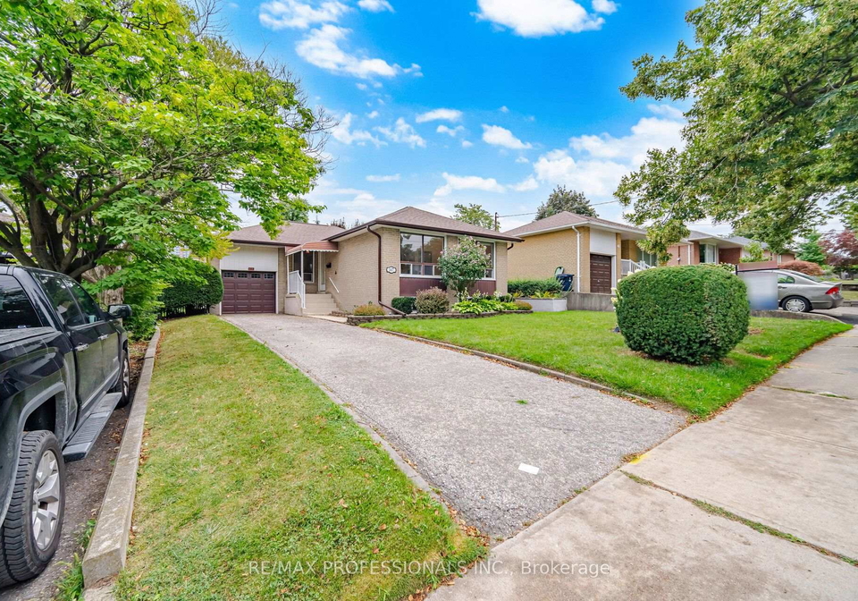 147-chapman-road-toronto-etobicoke-ontario-w13754244