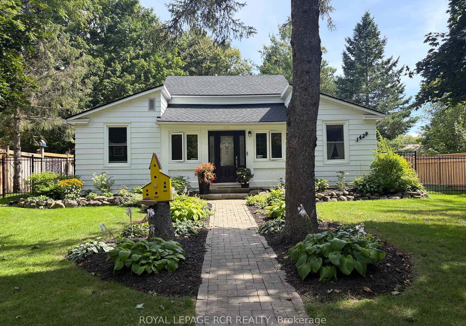 1429-queen-street-caledon-ontario-w13754344