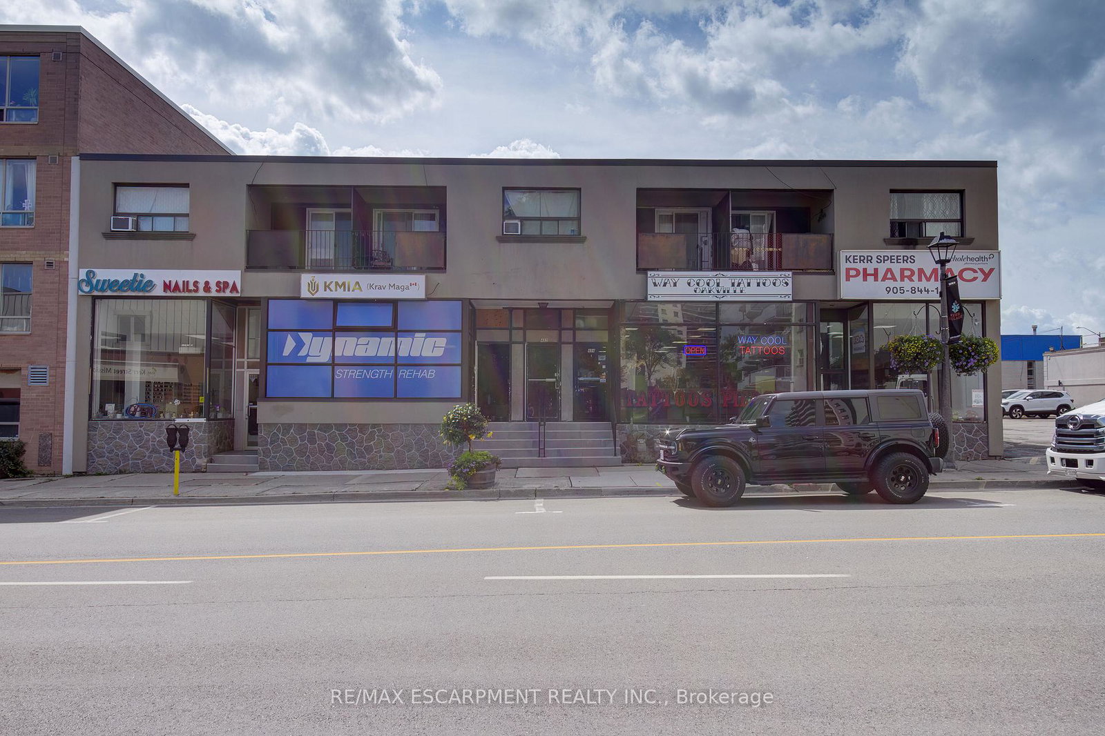 492-kerr-street-oakville-ontario-w13754484