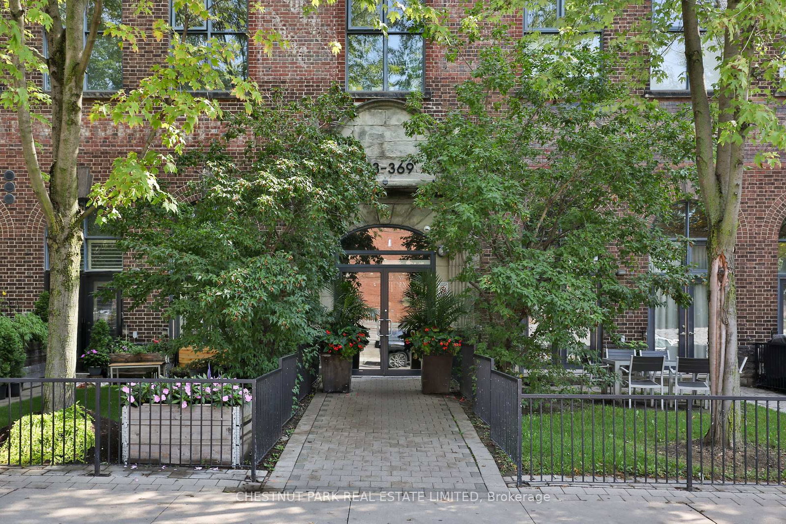 369-sorauren-avenue-toronto-toronto-ontario-w13754626