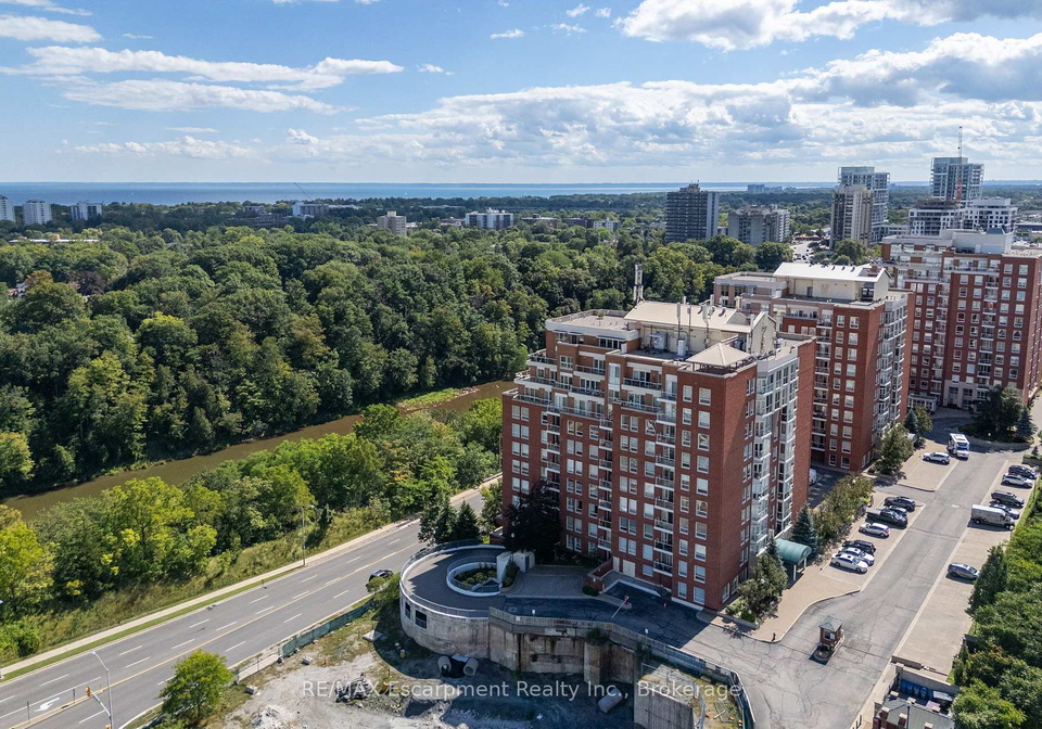 60-old-mill-road-oakville-ontario-w13754726