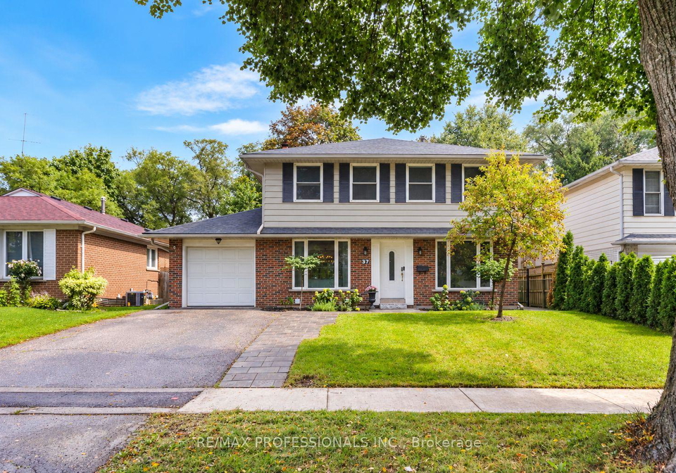 37-birchleaf-crescent-toronto-etobicoke-ontario-w13754952