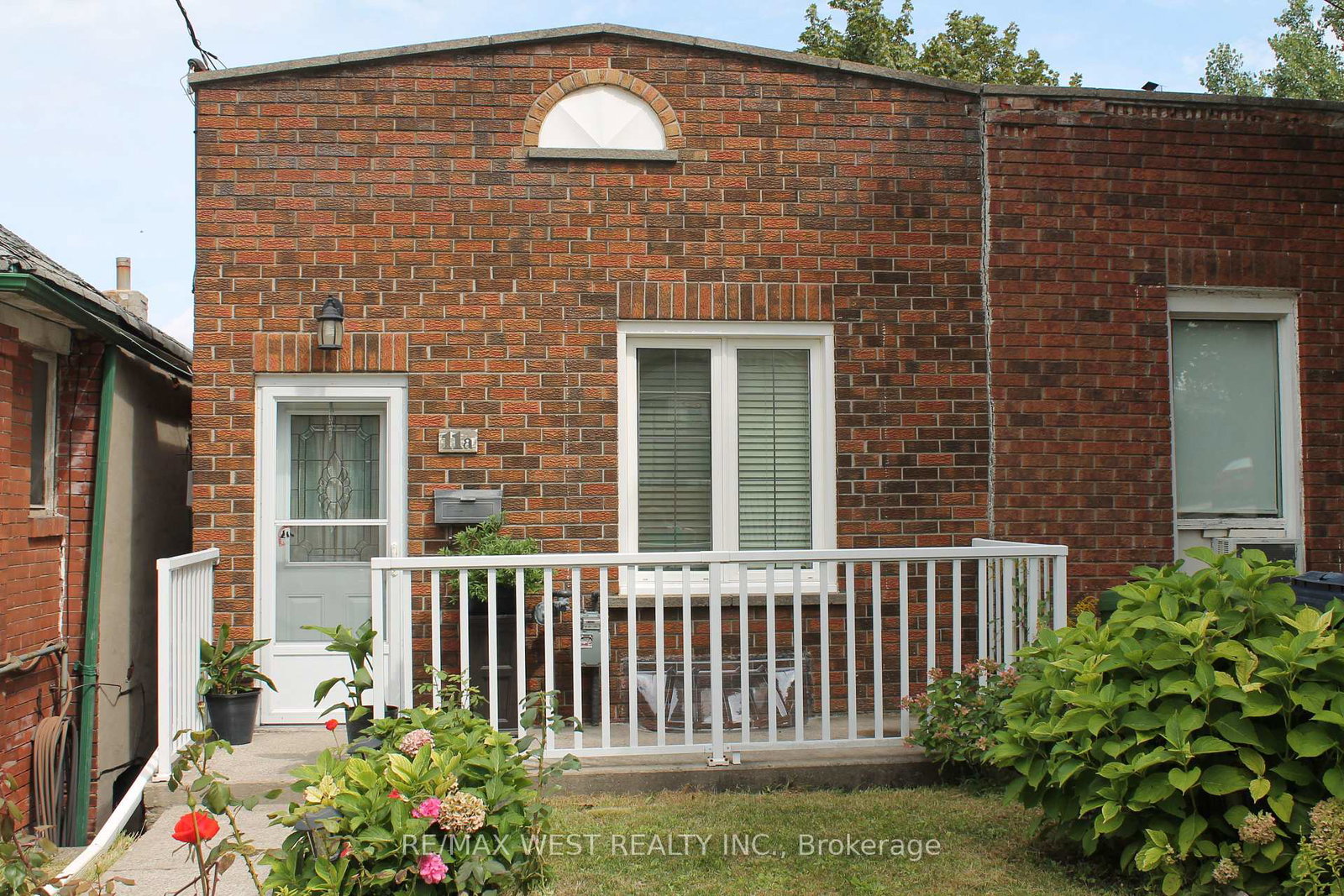 11a-woodcroft-crescent-toronto-toronto-ontario-w13755076