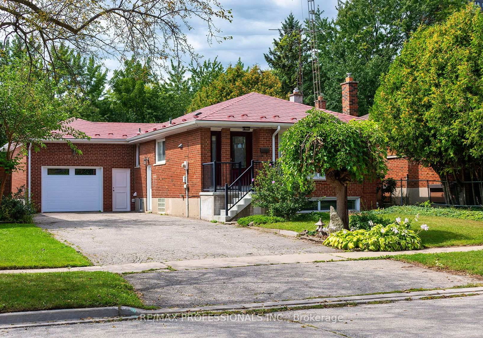 1360-lewisham-drive-mississauga-ontario-w13755252