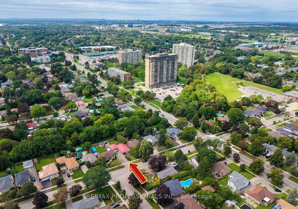 1360-lewisham-drive-mississauga-ontario-w13755252