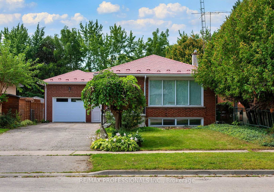 1360-lewisham-drive-mississauga-ontario-w13755252