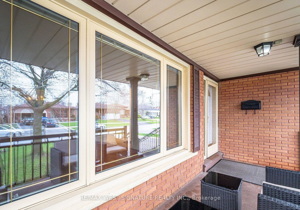 36-windsor-road-toronto-etobicoke-ontario-w13755364