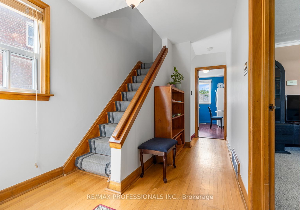 122-treeview-drive-toronto-etobicoke-ontario-w13755400