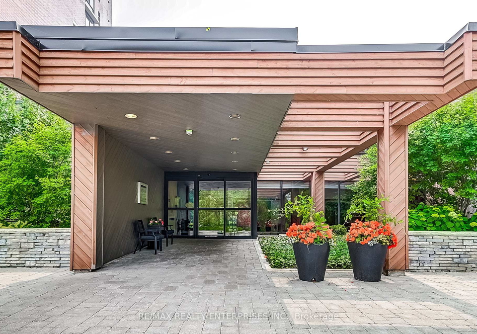 1400-dixie-road-mississauga-ontario-w13755412