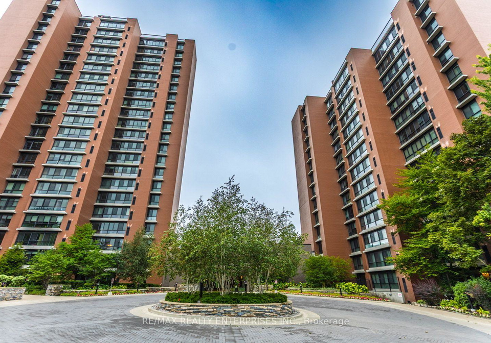 1400-dixie-road-mississauga-ontario-w13755412