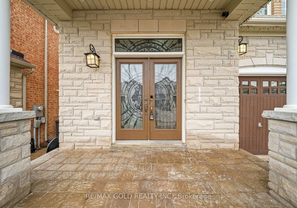 155-bellchase-trail-brampton-ontario-w13755532