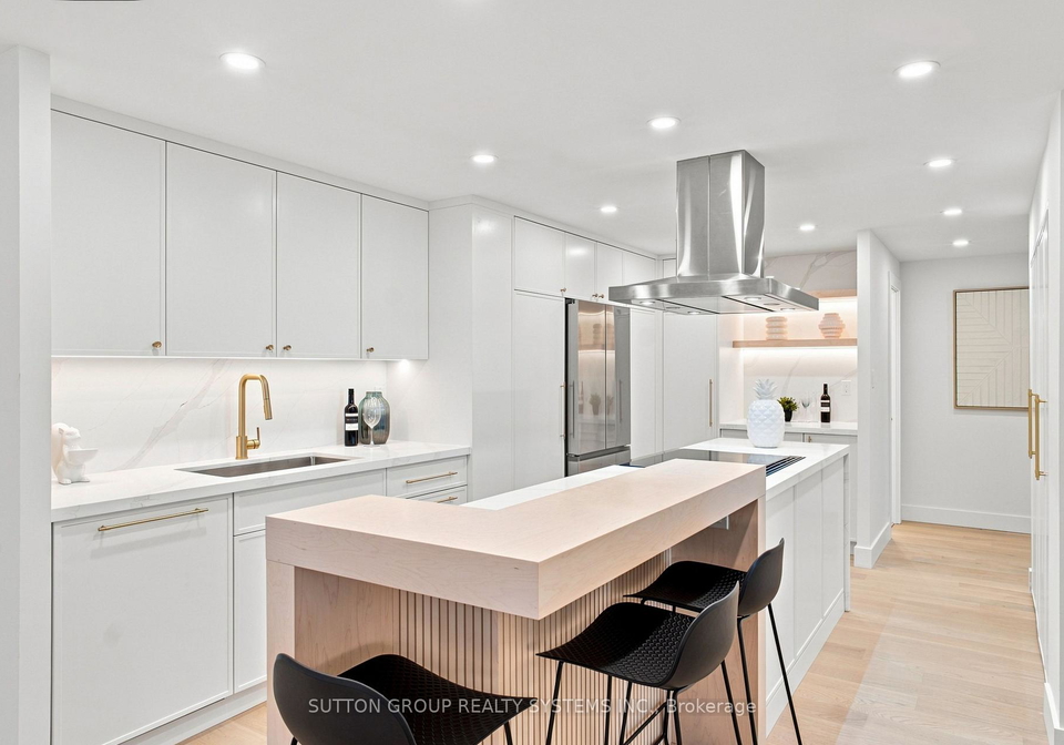 812-burnhamthorpe-road-toronto-etobicoke-ontario-w13755536
