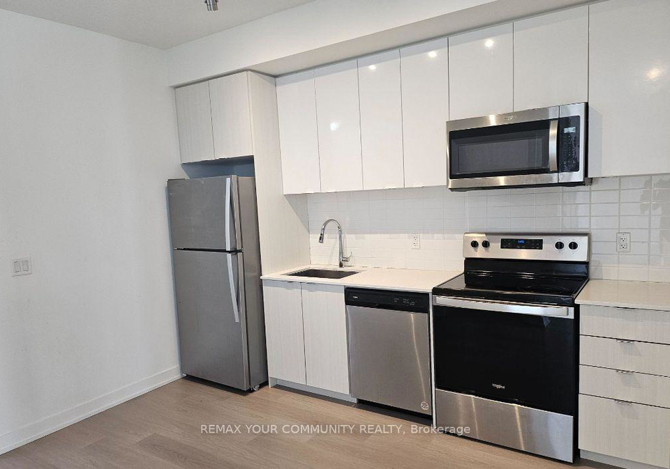 859-the-queensway-toronto-etobicoke-ontario-w13755768