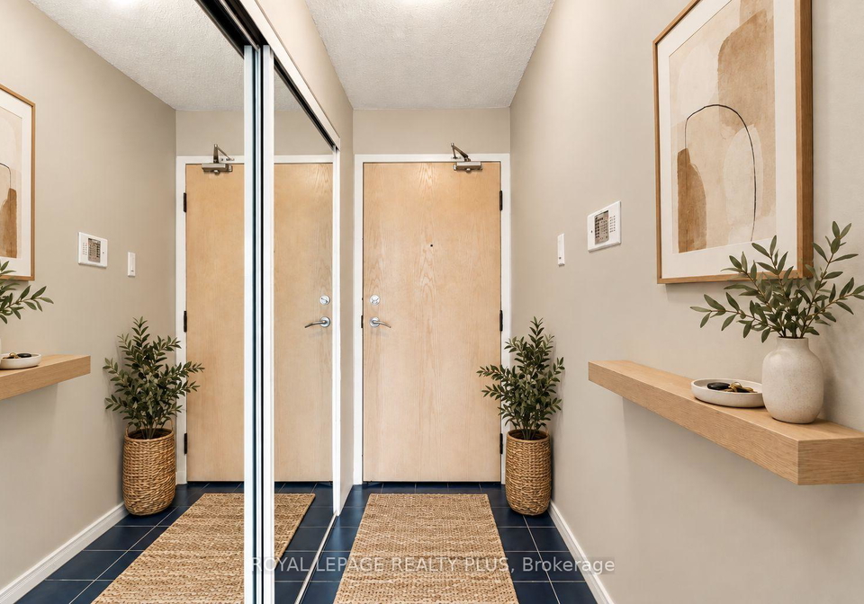 350-rathburn-road-w-mississauga-ontario-w13755904