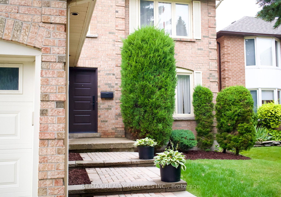 3975-seebring-crescent-mississauga-ontario-w13756032