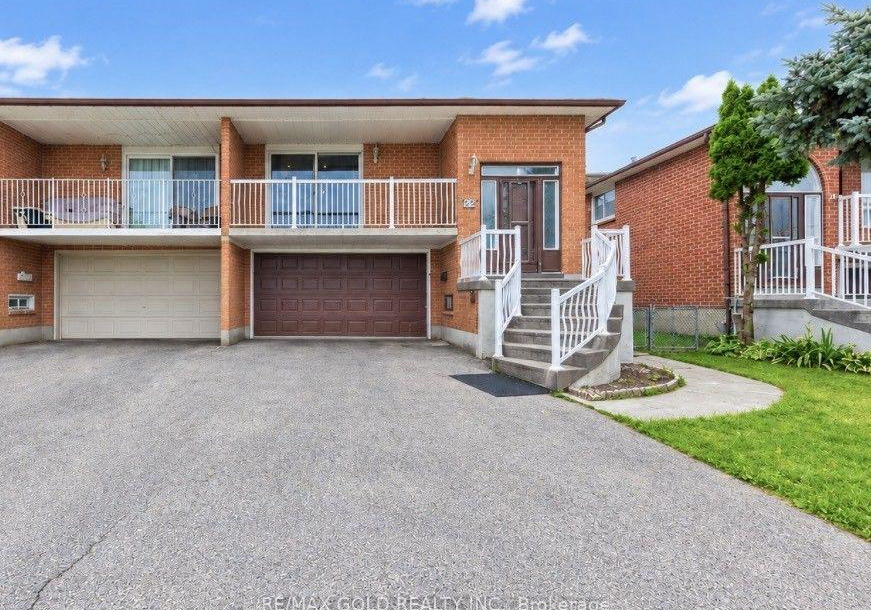 22-kittiwake-avenue-toronto-etobicoke-ontario-w13756046