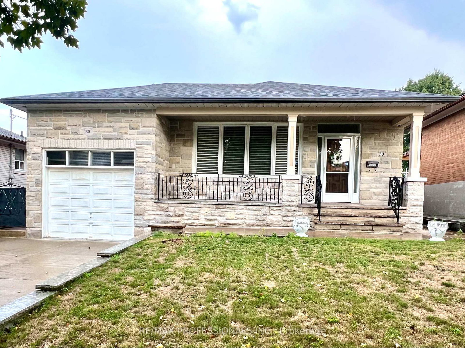 30-lemonwood-drive-toronto-etobicoke-ontario-w13756556