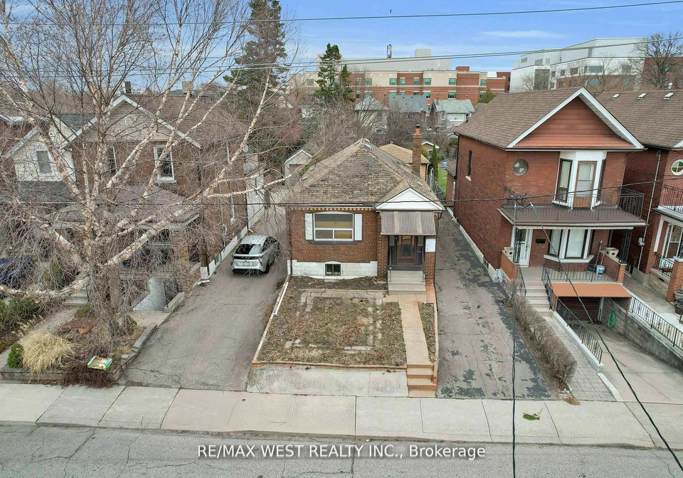 661-beresford-avenue-toronto-toronto-ontario-w13756582
