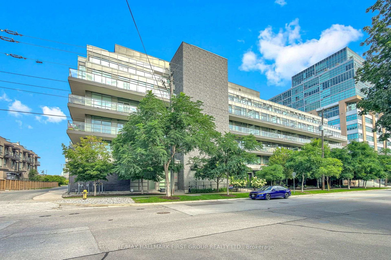 8-fieldway-road-toronto-etobicoke-ontario-w13756826