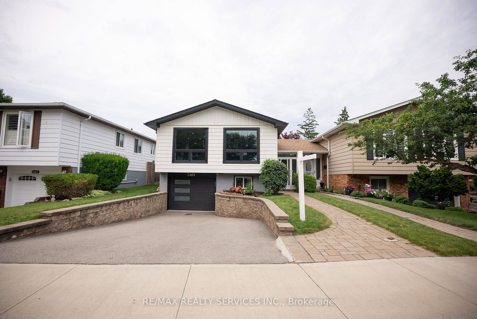 3469-caplan-crescent-burlington-ontario-w13757052