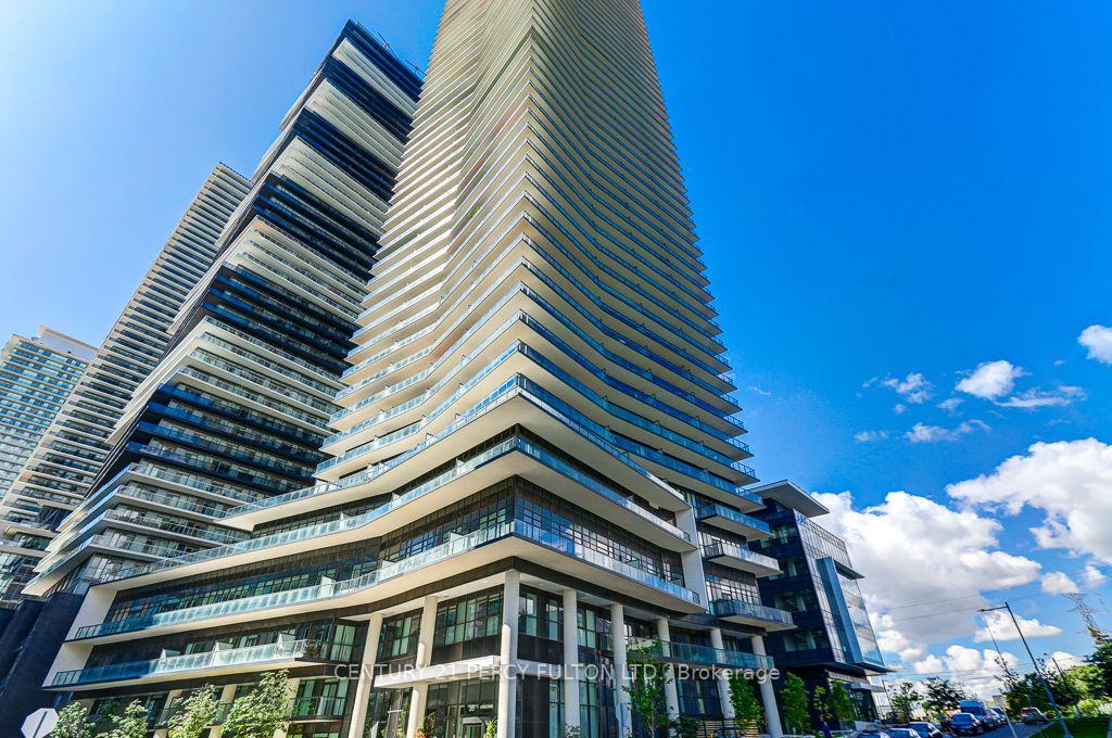 38-annie-craig-drive-toronto-etobicoke-ontario-w13757108