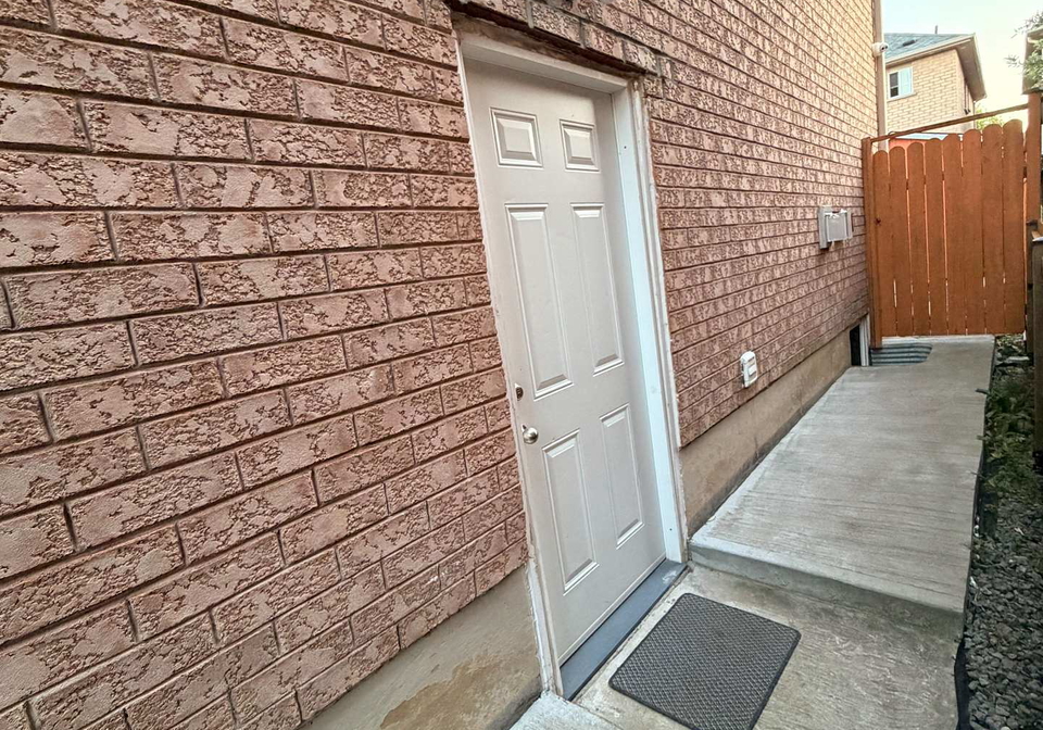 36-allangrove-drive-brampton-ontario-w13757216