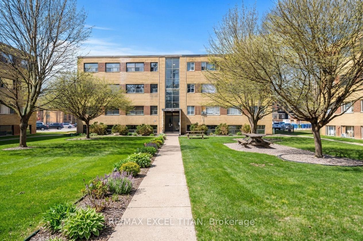 2035-prospect-street-burlington-ontario-w13757352