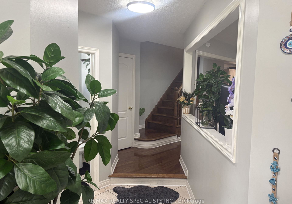 3137-bentley-drive-mississauga-ontario-w13757358