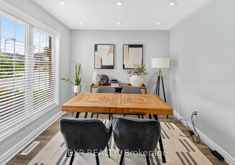 1008-cooper-avenue-milton-ontario-w13757418
