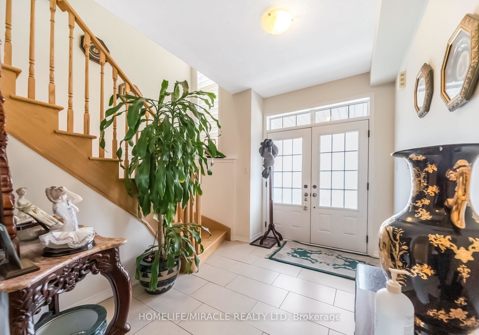 14-abercrombie-crescent-brampton-ontario-w13757494
