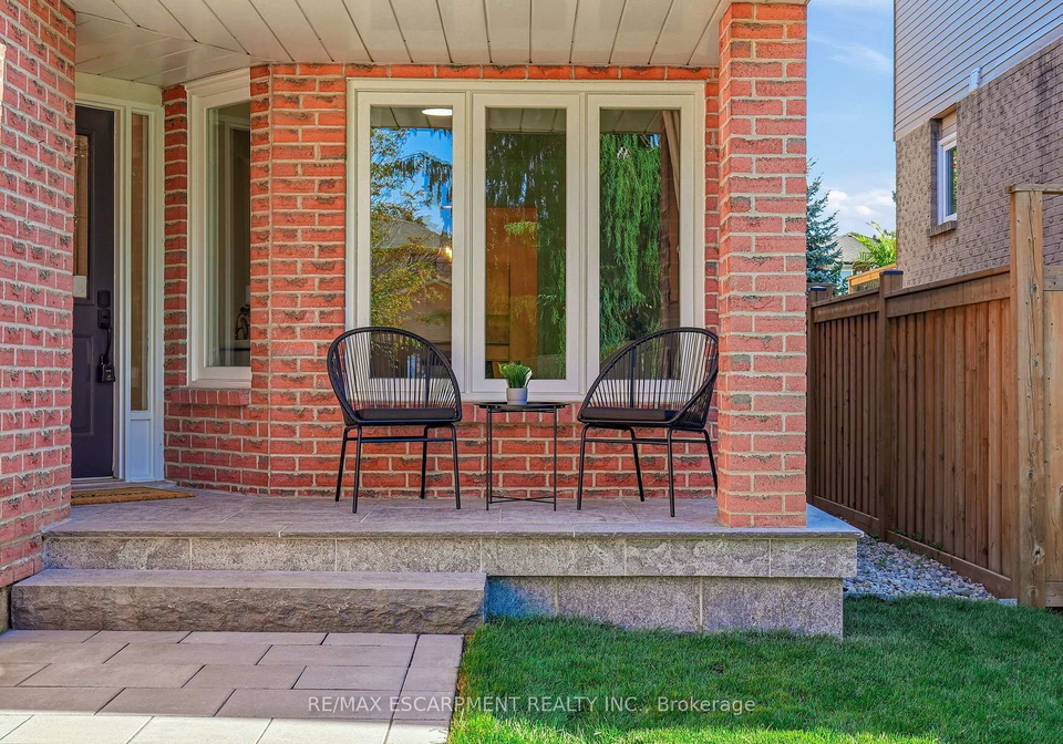 551-deerhurst-drive-burlington-ontario-w13757526