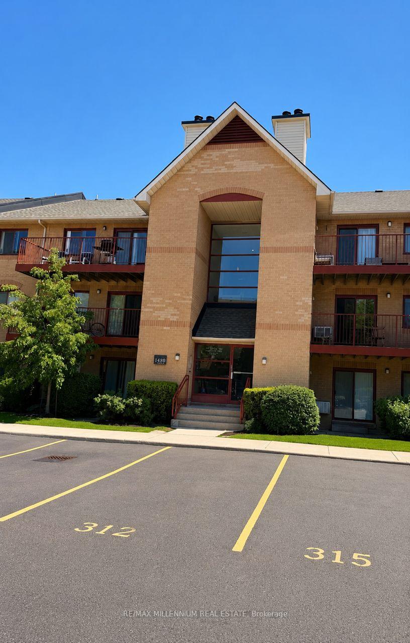 1480-pilgrims-way-oakville-ontario-w13757652