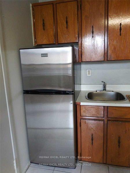 2863-dundas-street-w-toronto-toronto-ontario-w13757698