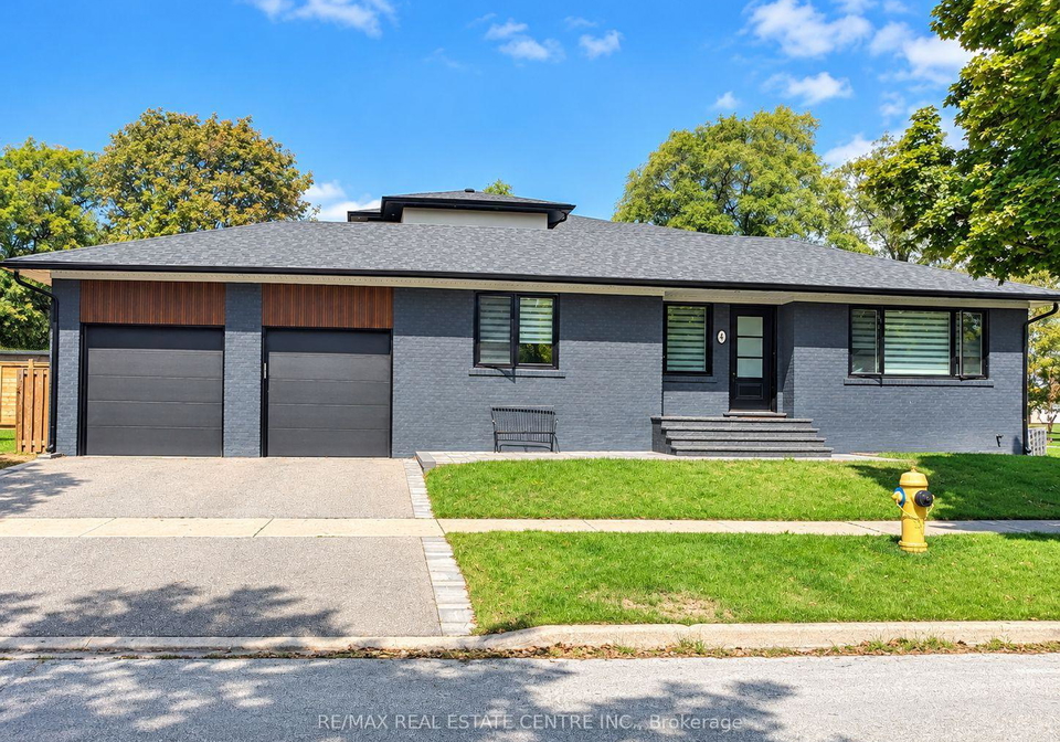 4-rockfield-drive-toronto-etobicoke-ontario-w13757806