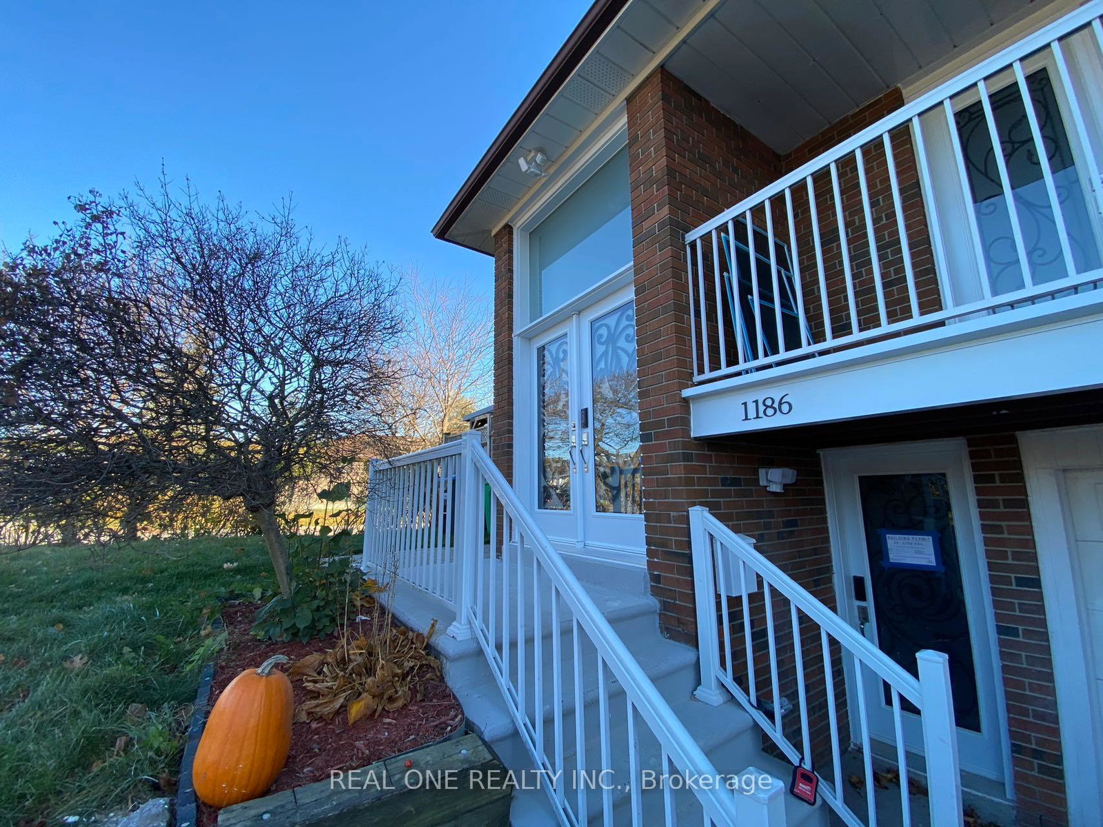 1186-shadeland-drive-mississauga-ontario-w13757938