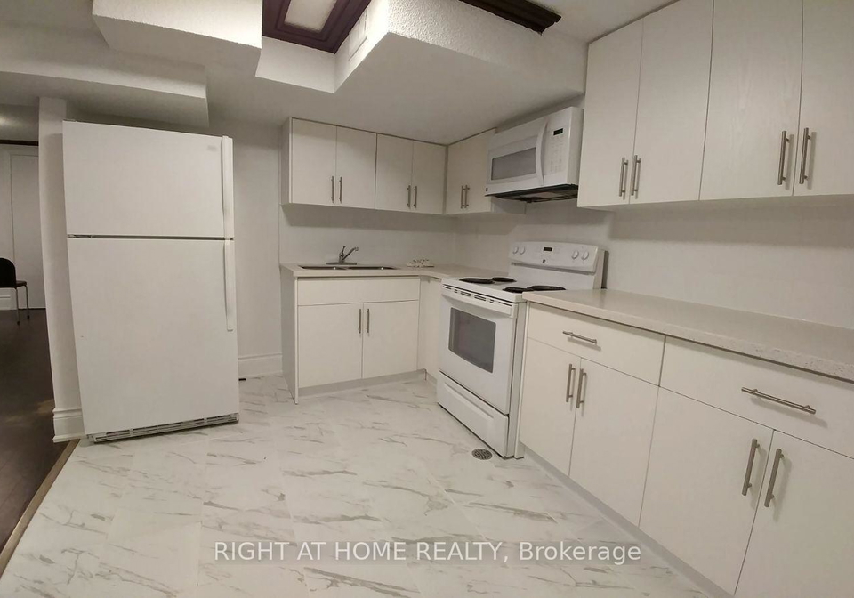 712-winterton-way-mississauga-ontario-w13757960