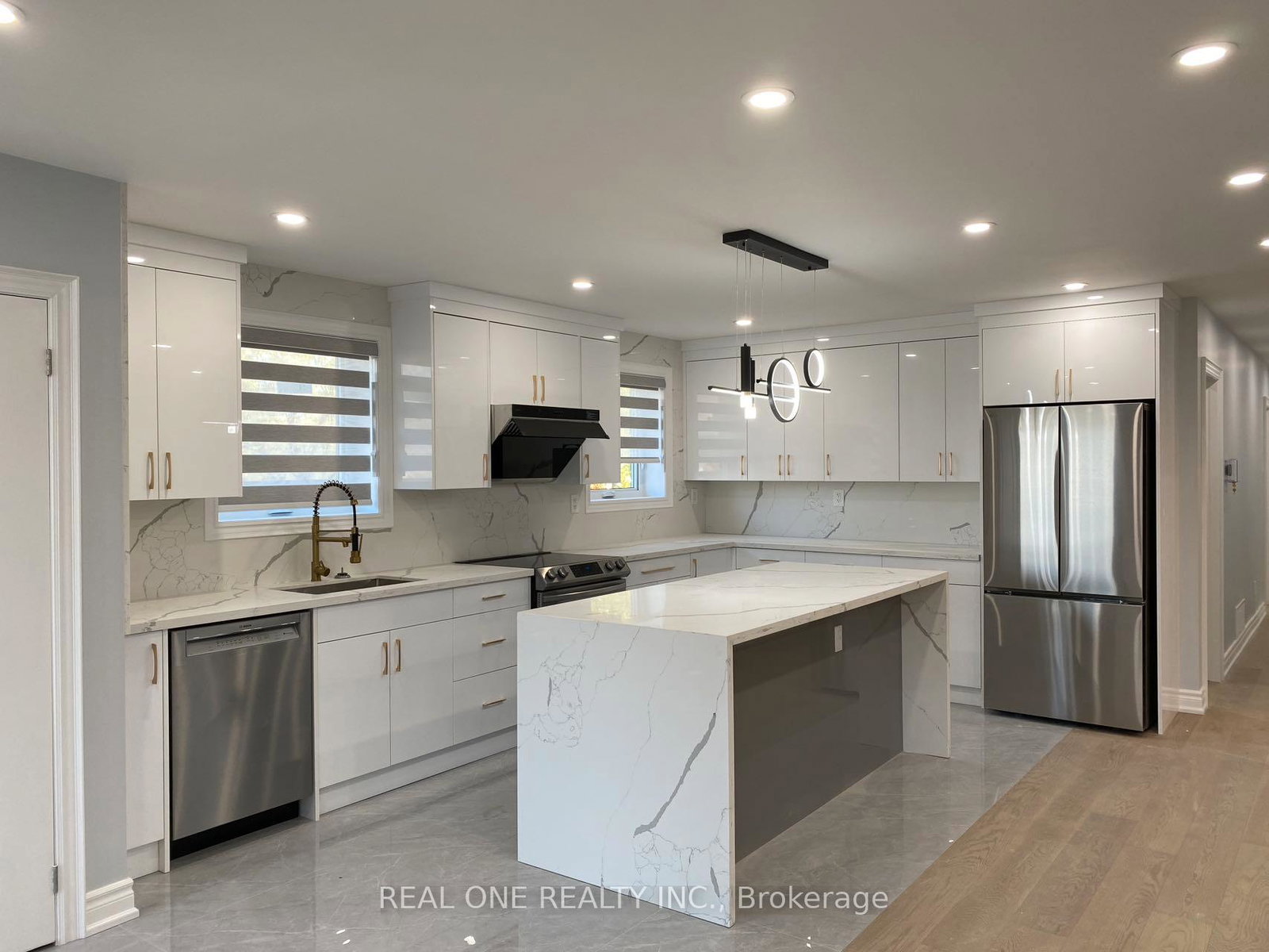 1186-shadeland-drive-mississauga-ontario-w13757972