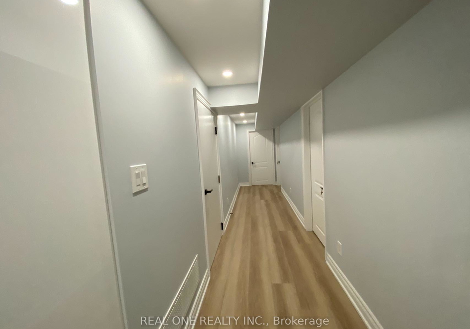 1186-shadeland-drive-mississauga-ontario-w13757990