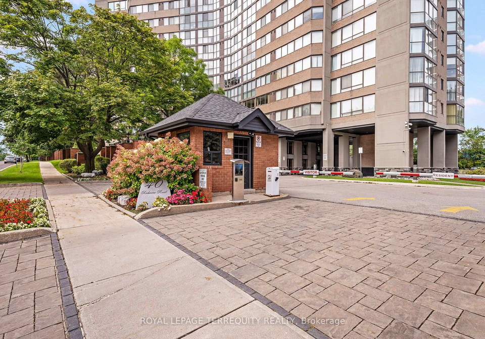 40-richview-road-toronto-etobicoke-ontario-w13758162