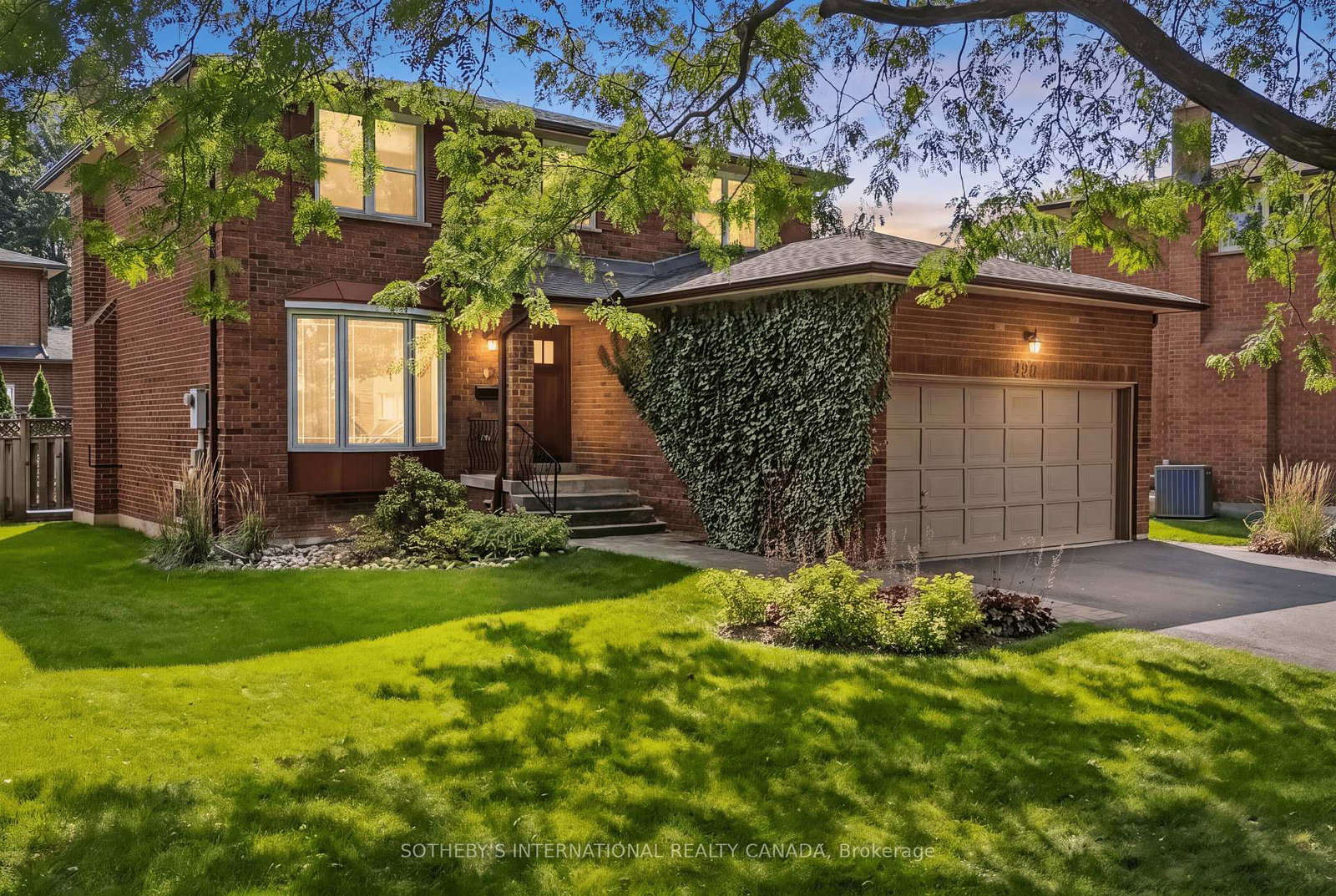 420-the-thicket-mississauga-ontario-w13758604