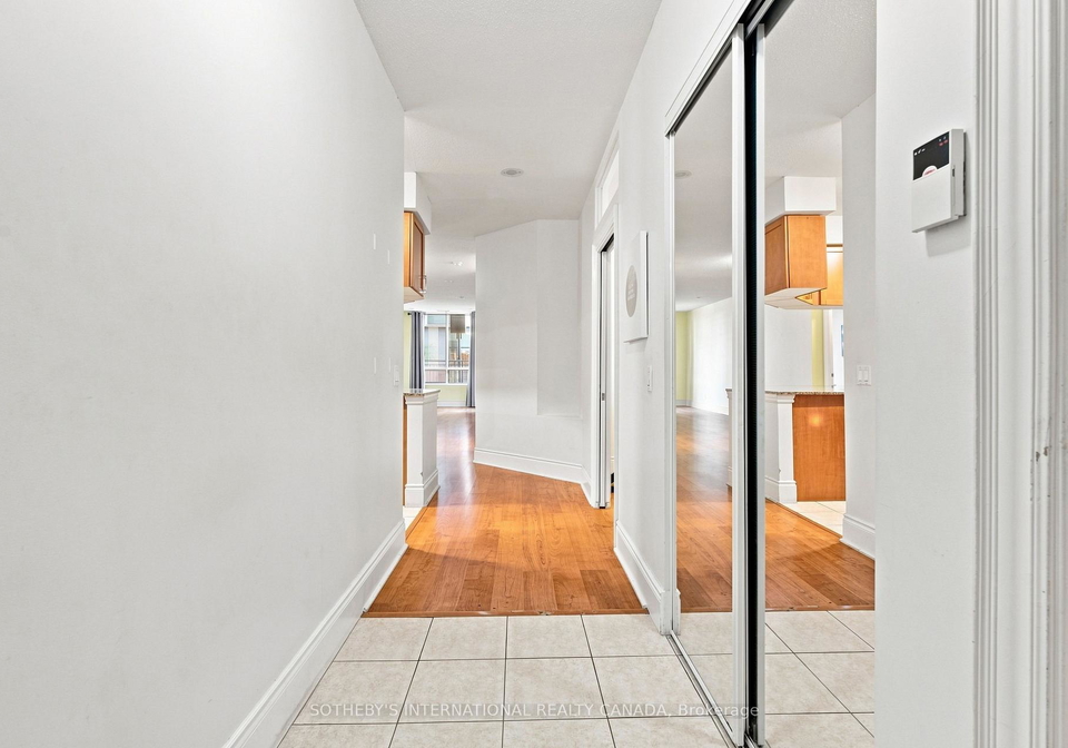 5233-dundas-street-toronto-etobicoke-ontario-w13758632