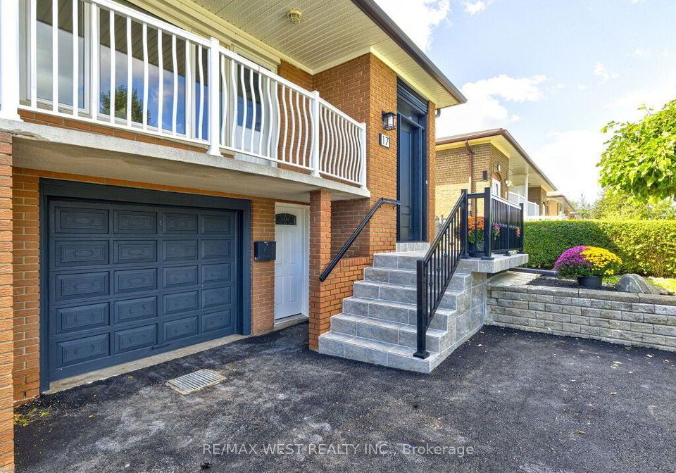 17-cabana-drive-toronto-york-ontario-w13758770
