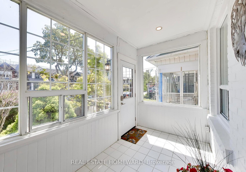 18-britannia-avenue-toronto-toronto-ontario-w13758860