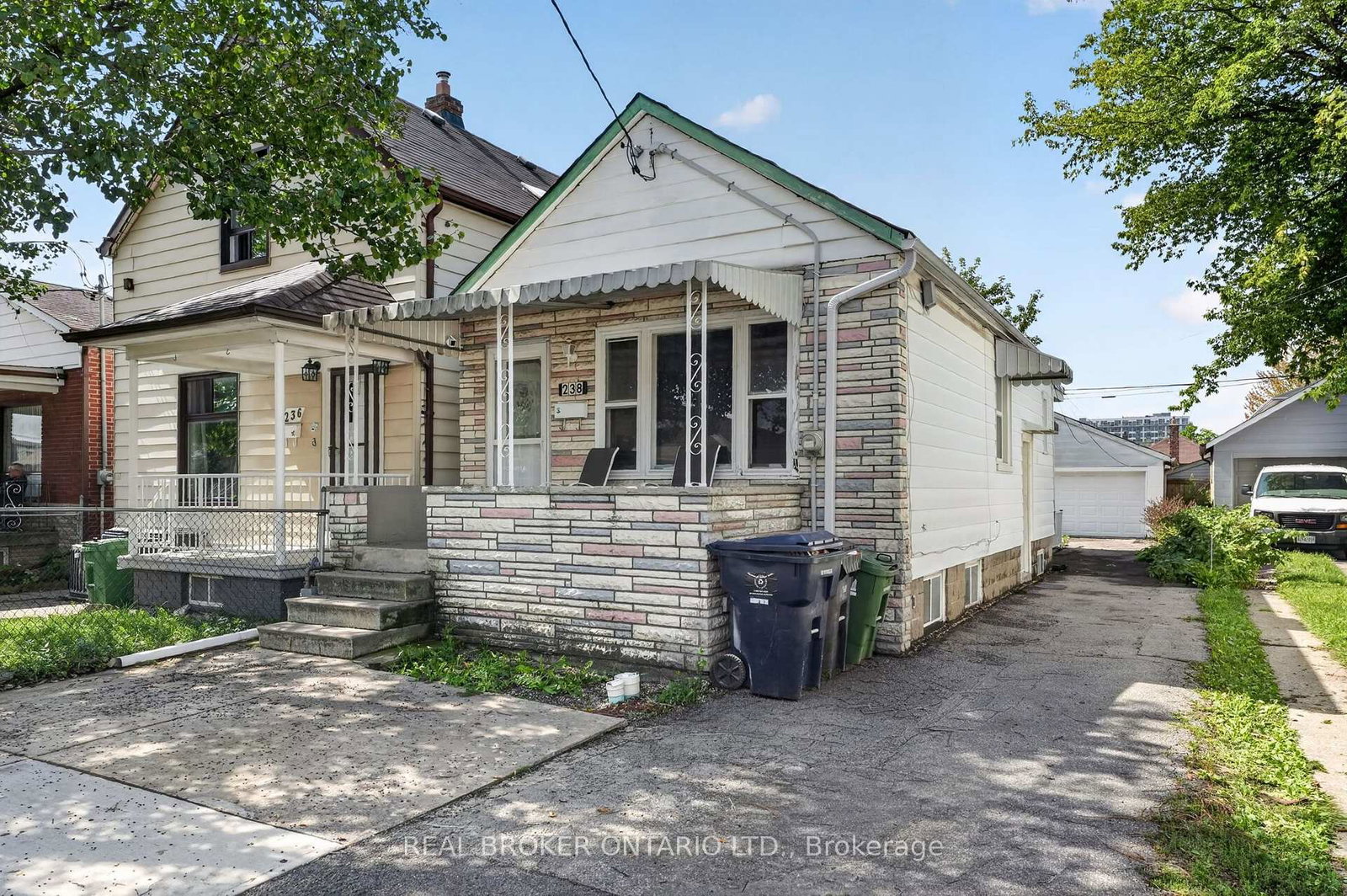 238-chambers-avenue-toronto-toronto-ontario-w13759148
