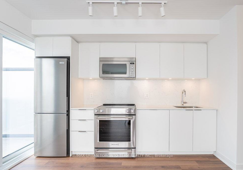 30-samuel-wood-way-toronto-etobicoke-ontario-w13759310