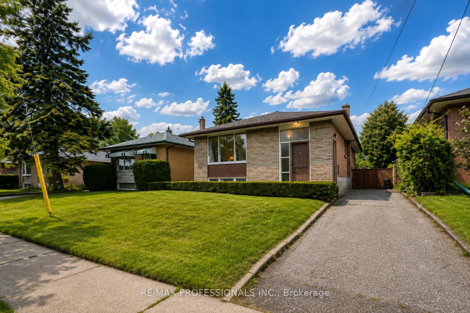 28-baskerville-crescent-toronto-etobicoke-ontario-w13759640