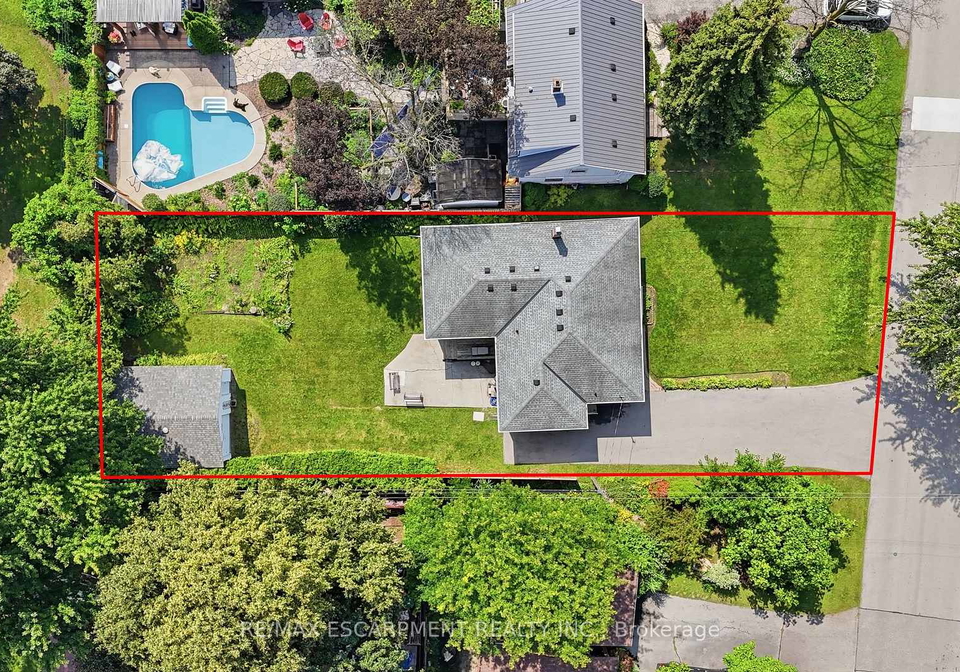 522-enfield-road-burlington-ontario-w13759944