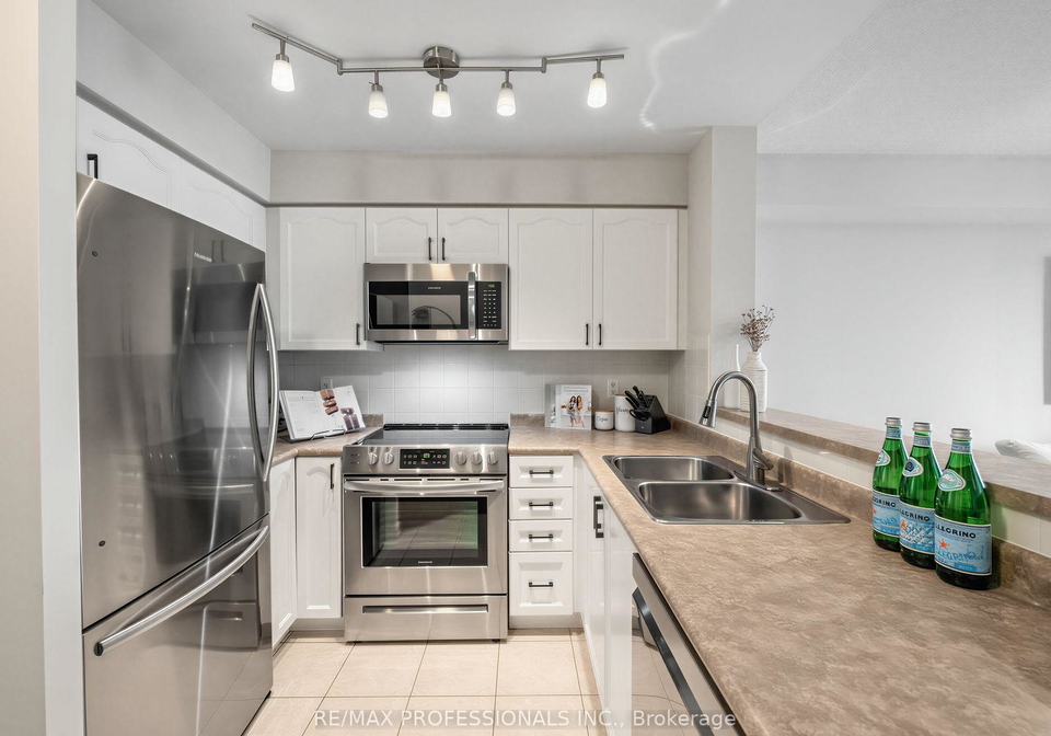 7-michael-power-place-toronto-etobicoke-ontario-w13760320
