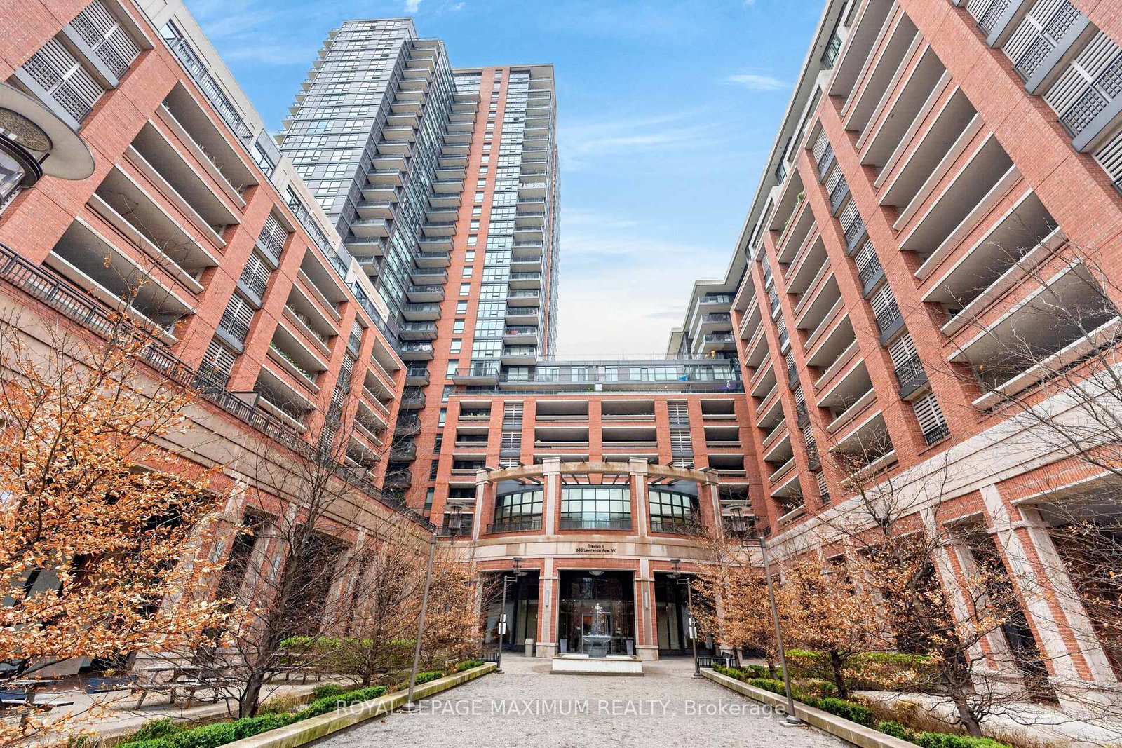 830-lawrence-avenue-w-toronto-north-york-ontario-w13760364